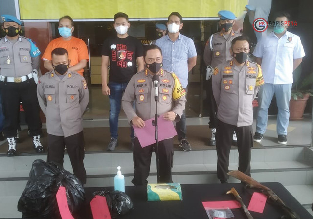 Kapolresta Samarinda, Kombes Pol Arif Budiman (Tengah)