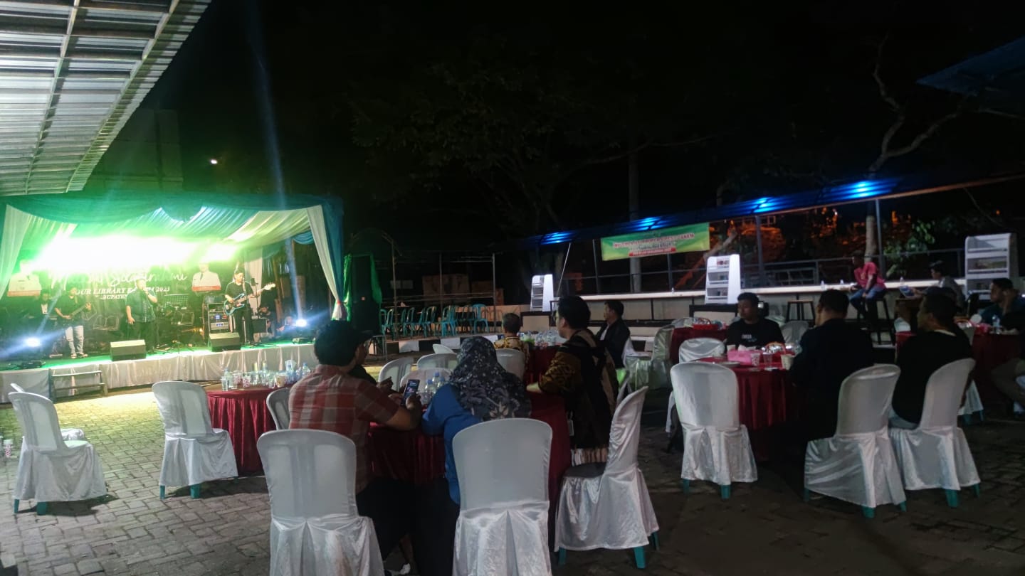 FOTO : Suasana malam ramah tamah di Kantor Dispusip Berau.