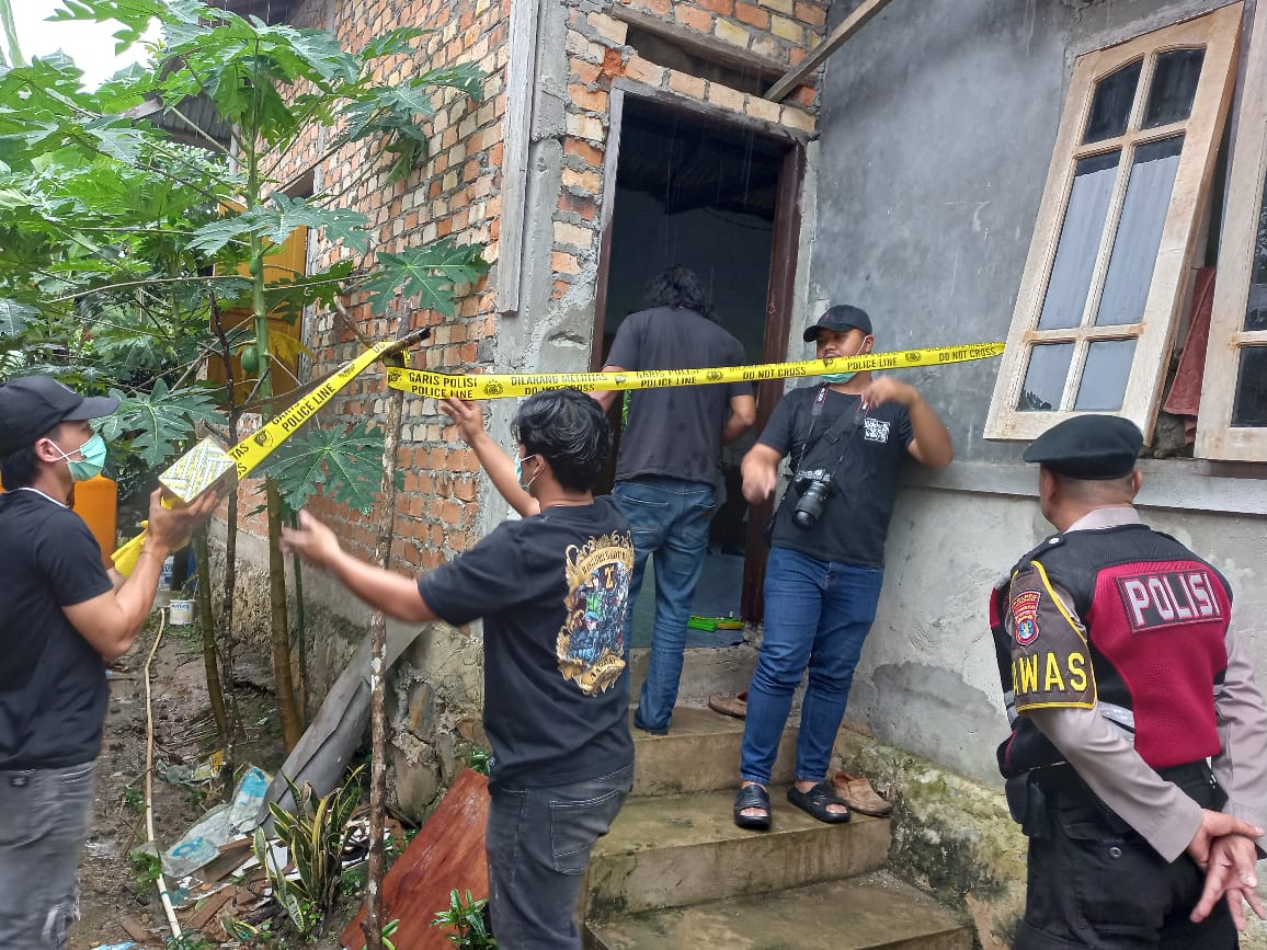 Lokasih rumah penemuan mayat yang diduga dibunuh anak kandung yang merupakan ODGJ (dok.istimewa)