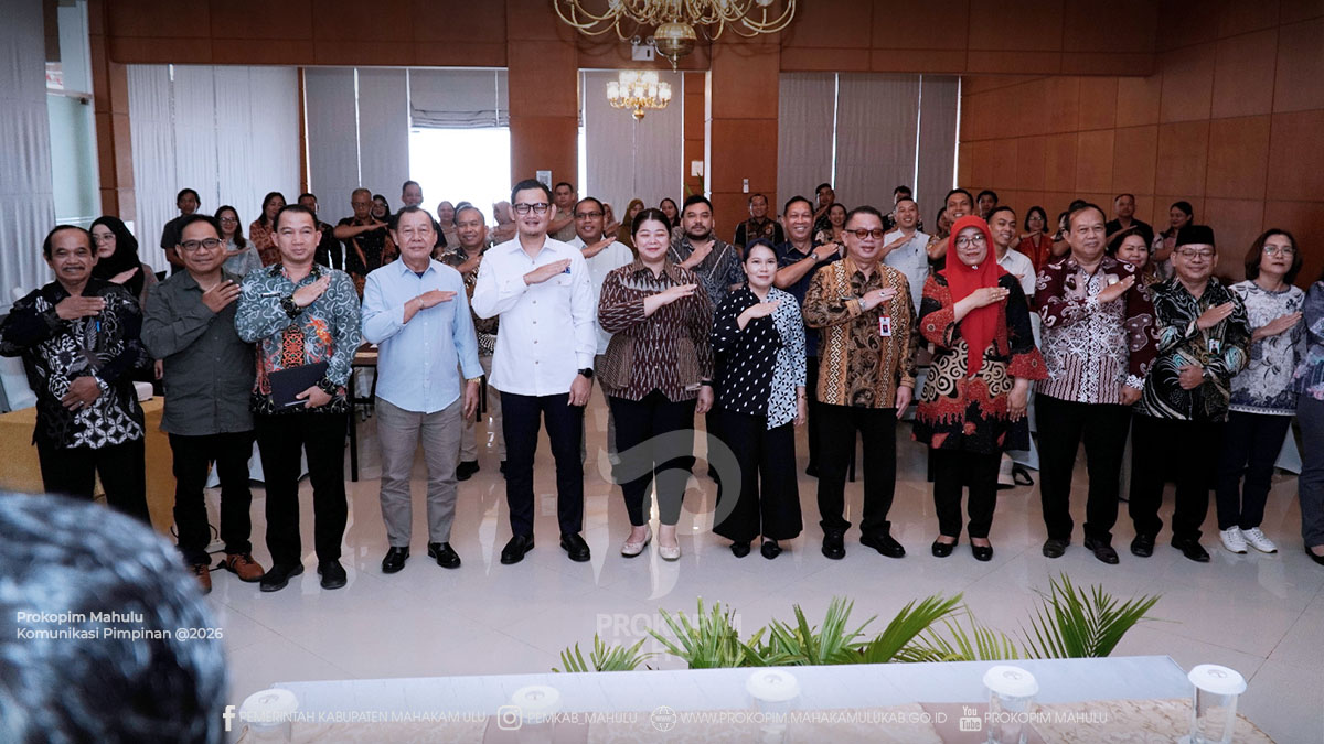 Bupati Mahakam Ulu Angela Idang Belawan membuka Rakor Sosialisasi Tugas dan Fungsi TP Posyandu Mahulu